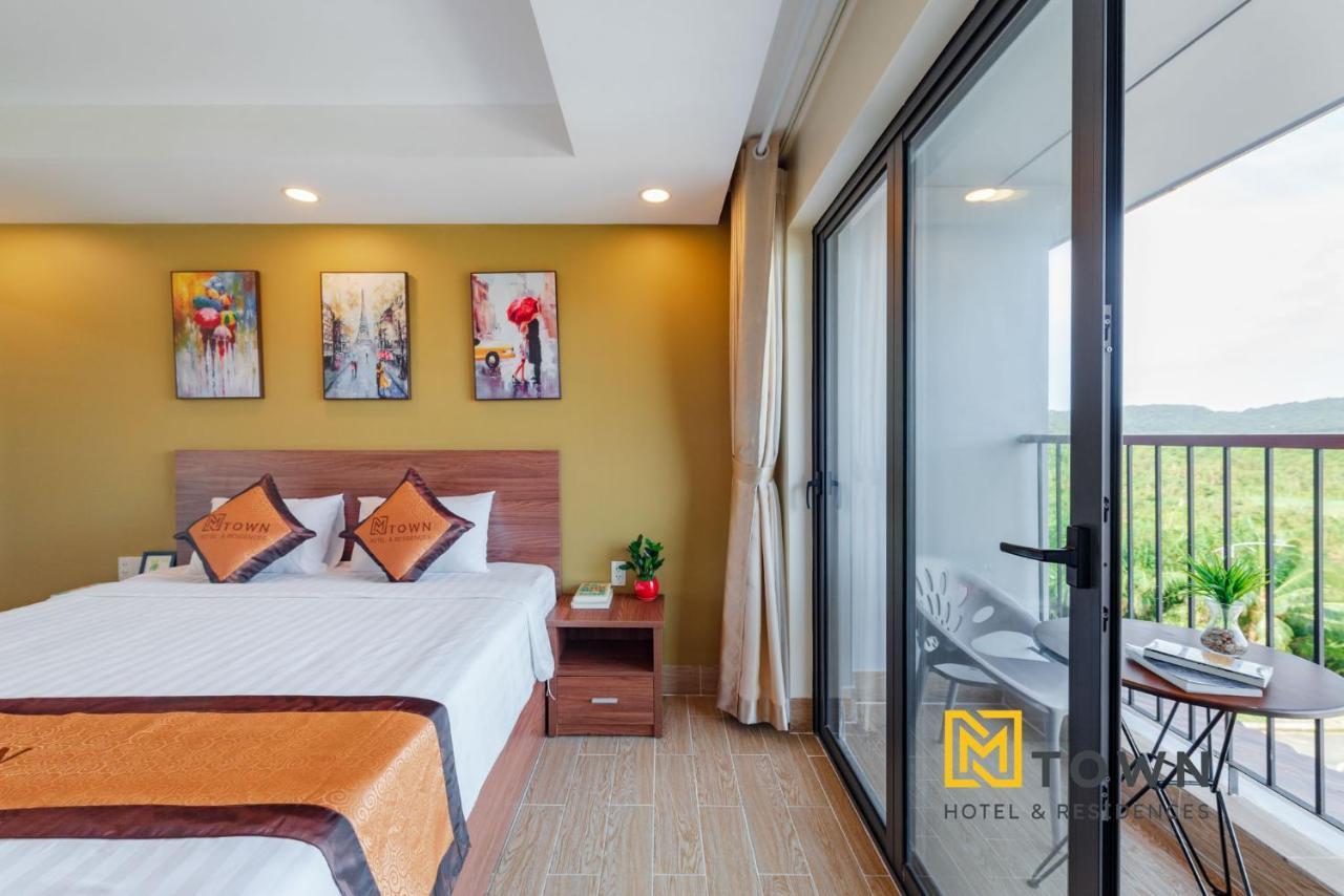 Mtown Hotel & Residences Phu Quoc - Long Beach Centre Kültér fotó